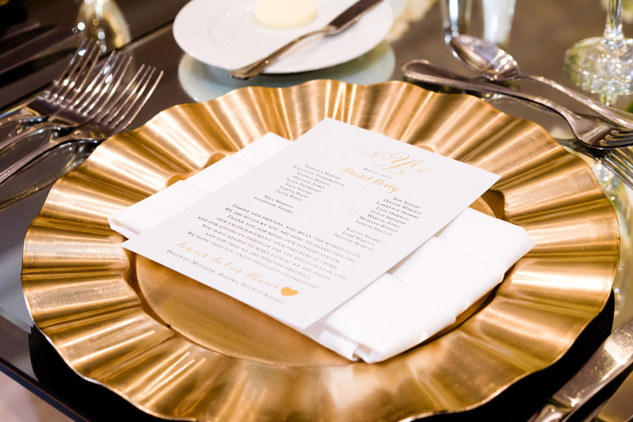 gold wedding place setting, table setting